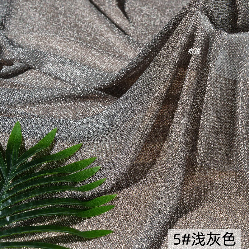 ผ้าไหมพรมสีเทาอ่อนเมทัลลิก ยืด - 3D Printing On Fabric บทวิจารณ์และราคา